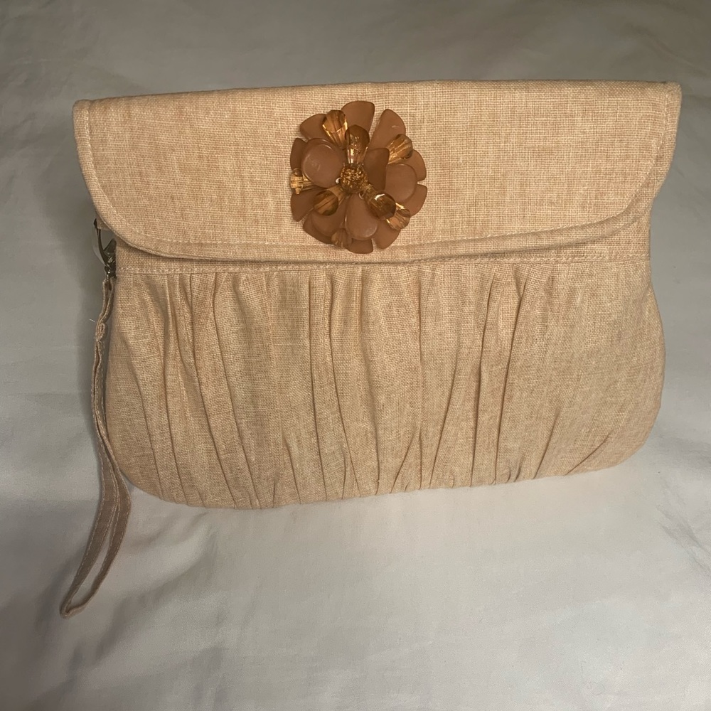 Oyeta Linen Clutch Purse